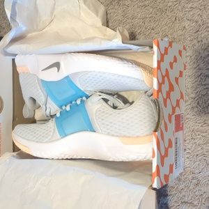 Brand new Nike renew shoes